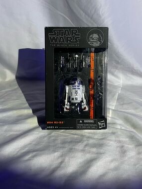 Star Wars | The Black Series R2-D2 Figure